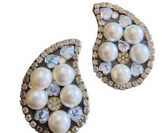 Vintage Signed Roxanne Assoulin Rhinestone Paisley Shaped Earrings (A1542)