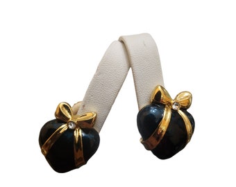 Vintage Signed Joan Rivers Enamel Heart Bow Clip Earrings (A2392)