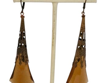Molded Resin Drop Pierced Earrings (A7304)