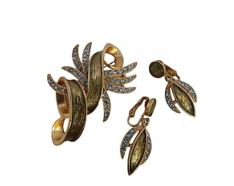 Vintage Signed Hollycraft Enamel and Rhinestone Brooch Set (A4786)