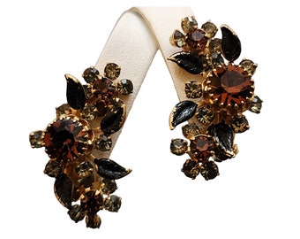 Vintage Enamel & Rhinestone Clip Earrings (A2320)