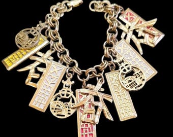 Vintage Probably Art Asian Charm Bracelet (A7974)