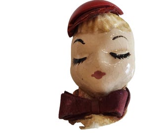 Estate Elzac Porcelain Boy Brooch (A1556)