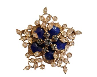 Vintage Well Made Layered Brooch Enameled And Pearl Style Brooch (A8143)
