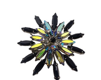 Vintage Unsigned Unique Construction Layered Rhinestone Flower Brooch (A3509)