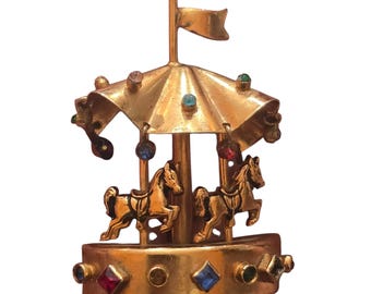Rare 1948 Signed Dimensional Coro Carousel Brooch (A9258)