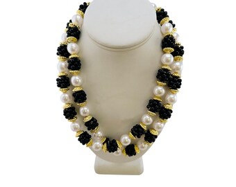 Vintage 80s Resin Faux Pearl Necklace (A8250)