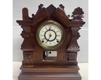 Antique Vintage Estate Wooden Mantle Clock