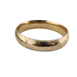 Vintage 14kt Beautiful Engraved & Initialed Bangle Bracelet (A3313)