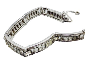 Vintage Trifari Signed Art Deco Jeweled Bracelet (A1172)