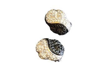 Vintage Signed Carolee Pave 2 Tone Rhinestone Clip Earrings (A2747)