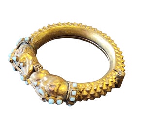 Antique Rare Unusual Early Foo Dog Hand Done Hinged Brass Bracelet (A2943)