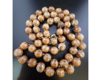 Vintage Stone Hand Knotted Beaded Necklace (A6296)