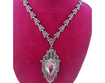 Antique Art Deco Signed Rhodium Plate Unique Pendant Necklace (A3278)