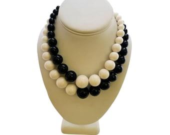 Vintage 80's Black/White Acrylic Double Strand Necklace (A8247)