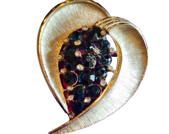 Vintage Amazing 60s Trifari Rhinestone Heart Brooch (A1508)