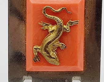 Depose Art Deco French Resin & Brass Lizard Brooch (A189)