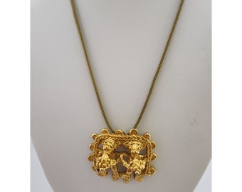 Vintage Tribal Pendant Necklace Attributed To Alva Studios (A3448)