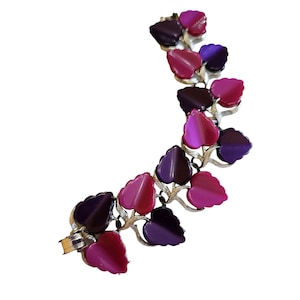 Vintage Thermoset Leaf Bracelet (A2258)