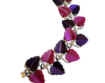 Vintage Thermoset Leaf Bracelet (A2258)