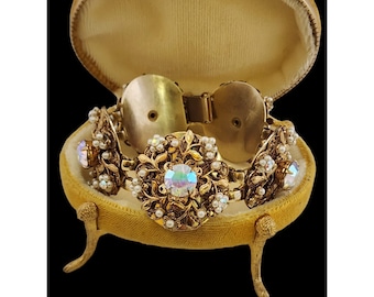 Elaborate Vintage Pearl and Rhinestone Filigree Bracelet (A4880)