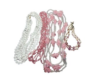 Group Of 4 Assorted Necklaces (A1480)