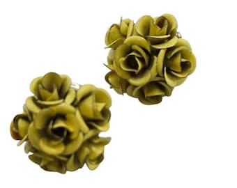 Vintage Enamel Flower Pierced Earrings (A8020)