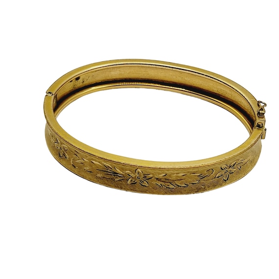 12Kt Gold Filled Decorative Bangle Bracelet (A326)