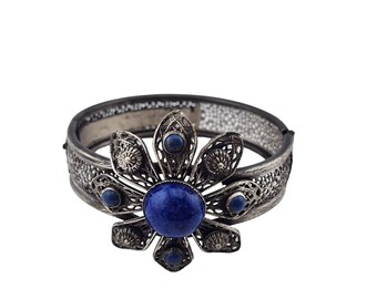 Antique Stone Filigree Hinged Bangle Bracelet (A3316)