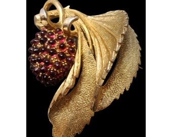 Vintage Signed Alice Caviness Berry and Leaf Brooch (A3957)