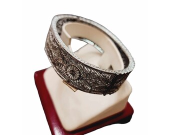 Signed Art Deco Rhodium Plate & Paste Filigree Bangle Bracelet (A186)