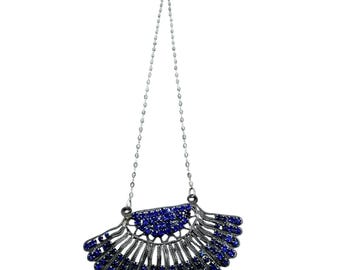 Unique Deco Rhinestone Mesh And Crystal Pendant Necklace (A8586)