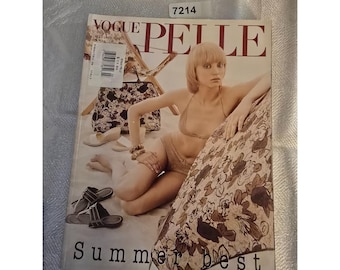 Italian Vogue Pelle March 2002 #96 Magazine (A7214)