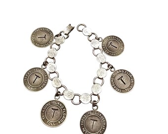 Vintage Sarah Coventry Treasure Is Causeway Bay Return Trip Token Charm Bracelet