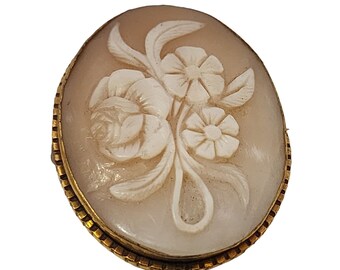 Antique Unique Floral Carved Cameo Brooch (A3568)