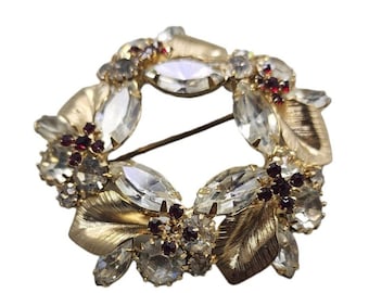 Vintage Unsigned Rhinestone Wreath Brooch (A3047)