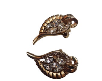 Vintage Rhinestone Well Made Clip Earrings (A4304)