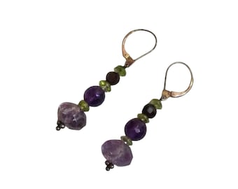 Vintage Glass Crystal Amethyst Pierced Earrings (A9471)