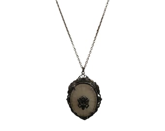 Vintage Camphor Glass Pendant with Eagle Necklace (A4034)