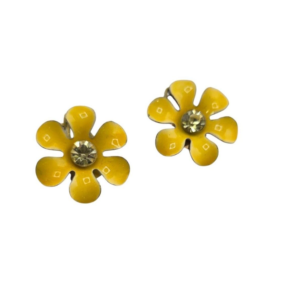 花 H&D Vintage Enamel Flower Clip Earrings (A8023) - Etsy Canada