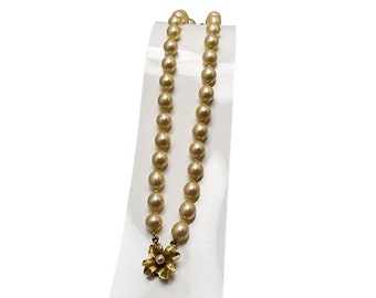 Vintage Signed Vendome Glass Pearl Bracelet (A761)