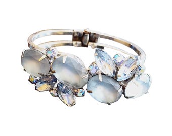 Vintage Frosted Glass Rhinestone Clamper Bracelet (A1722)