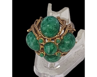Vintage Glass or Porcelain Adjustable Ring (A4479)