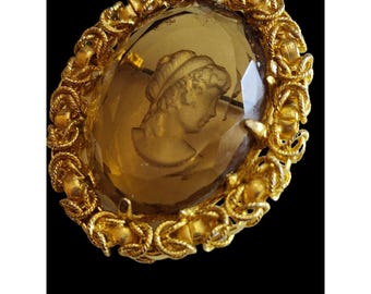 Vintage Probably Juliana Faceted Glass Cameo Brooch (A1549)