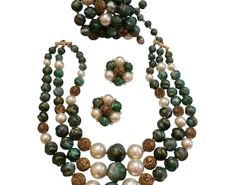 Vintage Lisner Marbleized Molded Resin Parure (A7669)