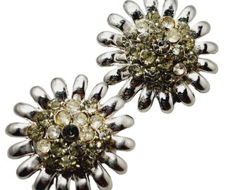 Vintage Unsigned 2-tone Rhinestone Flower Clip Earrings (A1400)
