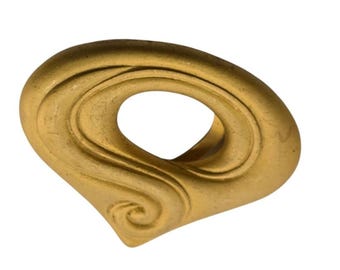 Vintage Made in England 80s Matte Gold Scarf Clip (A8093)