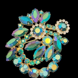 Vintage Spectacular Unsigned Super Sparkly Rhinestone Brooch (A5707)