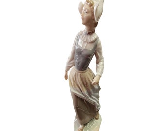 Vintage Lladro Statue Missing Flower Basket Figurine (L-101)