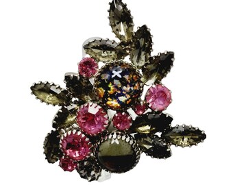 Vintage Foil/Art Glass Prong Set Brooch (A993)